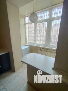 1-к квартира, посуточно, 33м2, 9/21 этаж